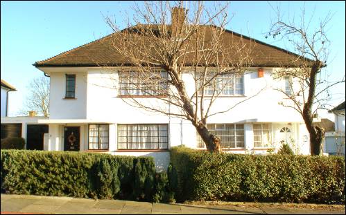 05-7 Hutchings Walk
